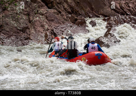 Rafting Wettbewerb. Interrally Belaja 2019. Iner Rally 2019 Russland Adygeja 05 02 2019 Stockfoto