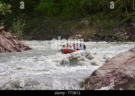 Rafting Wettbewerb. Interrally Belaja 2019. Iner Rally 2019 Russland Adygeja 05 02 2019 Stockfoto