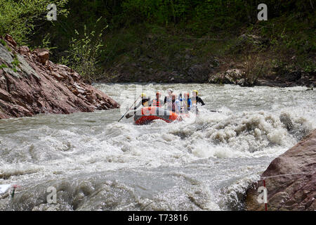 Rafting Wettbewerb. Interrally Belaja 2019. Iner Rally 2019 Russland Adygeja 05 02 2019 Stockfoto