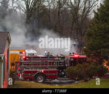 Feuer in real life Situation, Serie von 5 Bildern, 3-5 Stockfoto