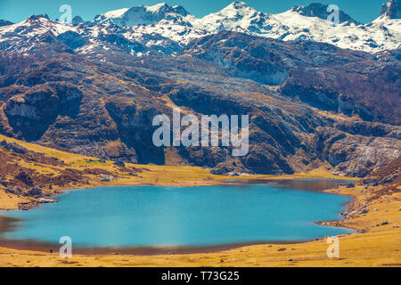 Picos de Europa (Picos de Europa) National Park. Ein gletschersee Ercina. Asturien, Spanien, Europa Stockfoto