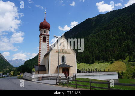 Kirche von Vent Dorf, Tirol, Österreich Stockfoto