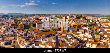 Luftaufnahme der Stadt Silves, Algarve, Portugal Stockfoto