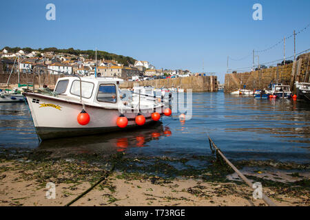 Der Hafen in Fowey, Cornwall, England, Großbritannien Stockfoto