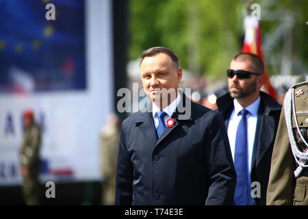 Warschau, Polen. 03 Mai, 2019. Militärparade zum 20. Jahrestag der NATO-Mitgliedschaft und zum 15. Jahrestag der Mitgliedschaft in der Europäischen Union statt. Präsident Andrzej Duda, Premierminister Mateusz Morawiecki, Marschall des Sejm Marek Kuchcinski, Marschall der Senat Stanisalaw Karczewski und Verteidigungsminister Mariusz Blaszczak joined Parade in der Hauptstadt. Credit: Jakob Ratz/Pacific Press/Alamy leben Nachrichten Stockfoto