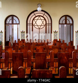 Kadoorie Mekor Haim Synagoge, die größte Synagoge auf der Iberischen Halbinsel und eine der größten in Europa. Es wurde im Jahr 1938 eingeweiht, an einem ... Stockfoto