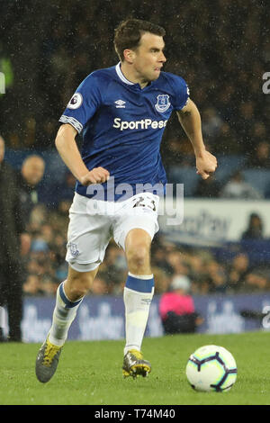 LIVERPOOL, ENGLAND 3. Mai Everton ist Seamus Coleman in Aktion während der Premier League Match zwischen Everton und Burnley an der Goodison Park, Liverpool am Freitag, 3. Mai 2019. (Credit: Tim Markland | MI Nachrichten) nur die redaktionelle Nutzung, eine Lizenz für die gewerbliche Nutzung erforderlich. Keine Verwendung in Wetten, Spiele oder einer einzelnen Verein/Liga/player Publikationen. Foto darf nur für Zeitung und/oder Zeitschrift redaktionelle Zwecke verwendet werden. Stockfoto