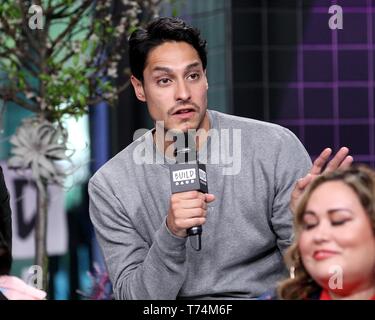 New York, NY, USA. 3. Mai, 2019. Carlos Miranda im Inneren für AOL bauen Serie Berühmtheit Candids-FR, AOL bauen Serie, New York, NY, 3. Mai 2019. Quelle: Steve Mack/Everett Collection/Alamy leben Nachrichten Stockfoto