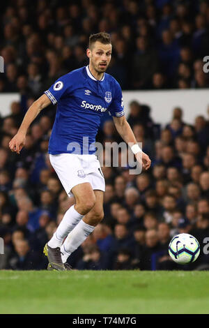 LIVERPOOL, ENGLAND 3. Mai Everton ist Morgan Schneiderlin in Aktion während der Premier League Match zwischen Everton und Burnley an der Goodison Park, Liverpool am Freitag, 3. Mai 2019. (Credit: Tim Markland | MI Nachrichten) nur die redaktionelle Nutzung, eine Lizenz für die gewerbliche Nutzung erforderlich. Keine Verwendung in Wetten, Spiele oder einer einzelnen Verein/Liga/player Publikationen. Foto darf nur für Zeitung und/oder Zeitschrift redaktionelle Zwecke verwendet werden. Stockfoto