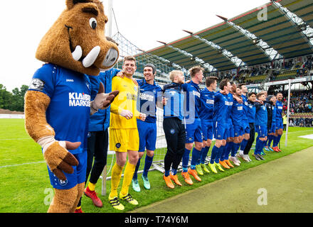 Karlsruhe, Deutschland. 04 Mai, 2019. GES/Fußball/3. Liga: Karlsruher SC - SG Sonnenhof Grossaspach, 4. Mai 1919 - Fußball 3. Division: Karlsruher SC vs SG Sonnenhof Grossaspach, Karlsruhe, Mai 04, 2019 - | Verwendung der weltweiten Kredit: dpa/Alamy leben Nachrichten Stockfoto