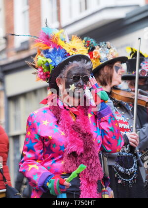 Rochester, Kent, Großbritannien. 04 Mai, 2019. Bilder vom ersten Tag des 2019 Jährliche sweeps Festival in Rochester, Kent in der Feier der traditionellen Urlaub für Schornsteinfeger. Credit: James Bell/Alamy leben Nachrichten Stockfoto