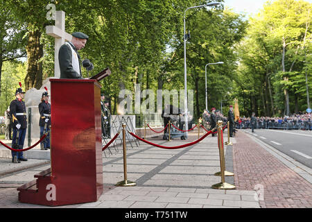 Rhenen, Niederlande. 04. Mai 2019. Jährlich 4. Mai Denkmal an der Grebbeberg in Rhenen als Land erinnert an die Menschen, die ihr Leben während des Zweiten Weltkrieges verloren gegangen. Credit: Pro Schüsse/Alamy leben Nachrichten Stockfoto