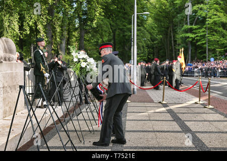 Rhenen, Niederlande. 04. Mai 2019. Jährlich 4. Mai Denkmal an der Grebbeberg in Rhenen als Land erinnert an die Menschen, die ihr Leben während des Zweiten Weltkrieges verloren gegangen. Credit: Pro Schüsse/Alamy leben Nachrichten Stockfoto