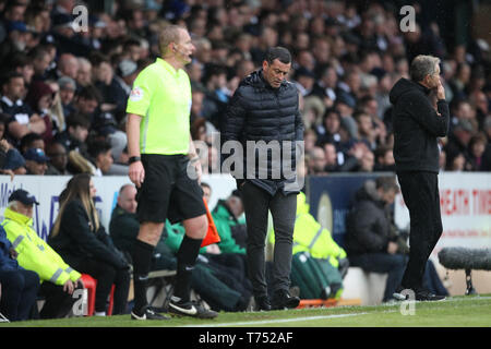 Southend On Sea, Großbritannien. 04 Mai, 2019. Sunderland Manager Jack Ross während der Sky Bet Liga 1 Übereinstimmung zwischen Southend United und Sunderland an Wurzeln Hall, Southend On Samstag, 4. Mai 2019. (Credit: Mark Fletcher | MI Nachrichten) nur die redaktionelle Nutzung, eine Lizenz für die gewerbliche Nutzung erforderlich. Keine Verwendung in Wetten, Spiele oder einer einzelnen Verein/Liga/player Publikationen. Foto darf nur für Zeitung und/oder Zeitschrift redaktionelle Zwecke verwendet werden. Credit: MI Nachrichten & Sport/Alamy leben Nachrichten Stockfoto