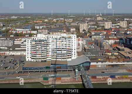 Blick auf Columbus Center von der Aussichtsplattform des Atlantic Hotel Sail City, Bremerhaven, Bremen, Deutschland Stockfoto