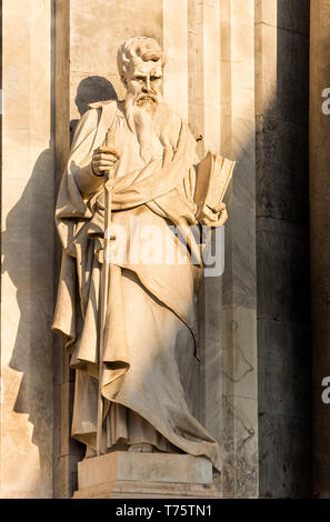 Skulpturen der Metropolitan Kathedrale der Hl. Agatha in Catania, Sizilien, Italien. Stockfoto