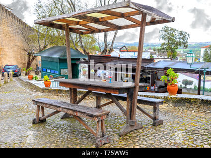 Spaziergang durch die Altstadt von Obidos, Portugal Stockfoto