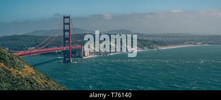 Golden Gate Bridge und Presidio Strände, San Francisco, Kalifornien, USA. Stockfoto