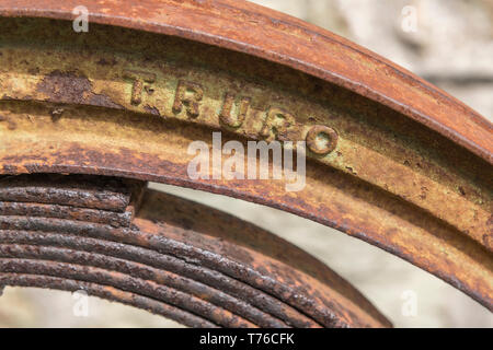 Rost Metall eines alten Viktorianischen Kleider mangle. Stockfoto