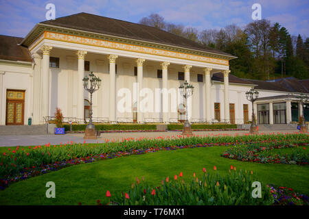 Kurhaus und Casino Baden-Baden, Baden-Württemberg, Deutschland. Die Eleganz der Belle Epoque Architektur in der Altstadt von Baden-Baden. Stockfoto