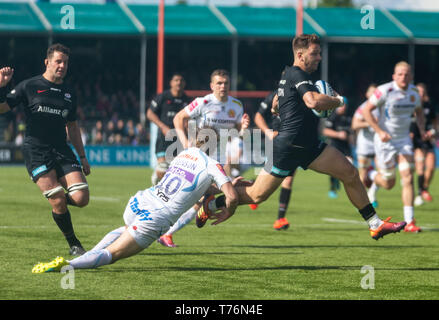 Sarazenen" Alex Lewington scores ihren zweiten Versuch während der gallagher Premiership match bei der Allianz Park, London. Stockfoto