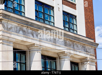 Industrielle Artefakte ehemaligen Eingang Kaufman Rubber Company Ltd. Kitchener Ontario Kanada Stockfoto