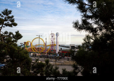 Southend-on-Sea, Großbritannien, März 2019. Adventure Island, Sea Front Theme Park - Kirmes außerhalb der Saison. Stockfoto