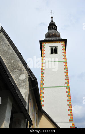 St. Johannes der Täufer Kirche, Cerkev sv. Janeza Krstnika, Ribčev Laz, Gemeinde Bohinj, Slowenien, Keresztelő Szent János-templom Stockfoto