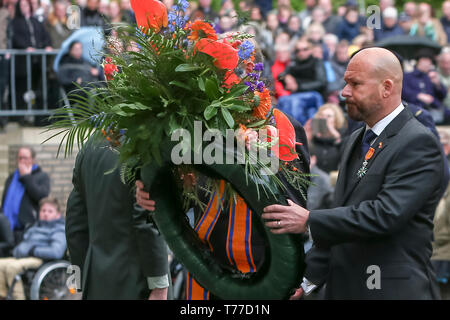 Rhenen, Niederlande. 04. Mai 2019. Jährlich 4. Mai Denkmal an der Grebbeberg in Rhenen als Land erinnert an die Menschen, die ihr Leben während des Zweiten Weltkrieges verloren gegangen. Marco Kroon. Credit: Pro Schüsse/Alamy leben Nachrichten Stockfoto