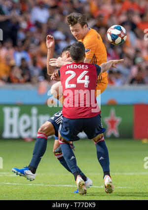 Texas, USA. 04 Mai, 2019. Mai 04, 2019 Houston Dynamo Mittelfeldspieler Thomas McNamara (11) Bei einem Match zwischen FC Dallas und Houston Dynamo bei BBVA Compass Stadion in Houston, Texas. Die endgültige Houston Dynamo schlägt den FC Dallas 2-1 Maria Lysaker/CSM Credit: Cal Sport Media/Alamy leben Nachrichten Stockfoto