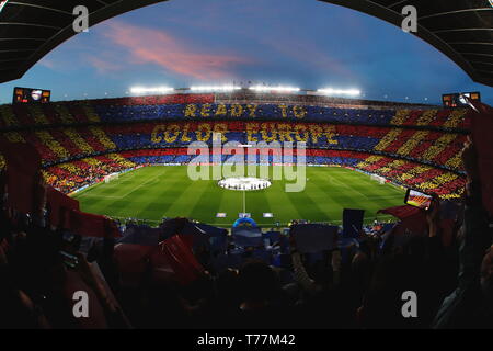 Barcelona, Spanien. Mai, 2019. Das Camp Nou Choreographie Fußball: Allgemeine Ansicht des Camp Nou Choreographie vor dem Anpfiff der UEFA Champions League Halbfinale, Hinspiele Übereinstimmung zwischen 3-0 FC Liverpool FC Barcelona im Camp Nou Stadion in Barcelona, Spanien. Credit: mutsu Kawamori/LBA/Alamy leben Nachrichten Stockfoto