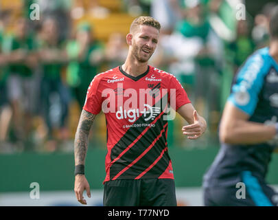 Split, Brasilien. 05 Mai, 2019. SC-Split - 05/05/2019 - Brasilien eine 2019 Chapecoense X Atlético PR-L Pereira von Atlético-PR während des Spiels bei Cond Arena für brasilianische Meisterschaft ein 2019 Foto: Matheus Sebenello/AGIF AGIF/Alamy Credit: Live-Nachrichten Stockfoto