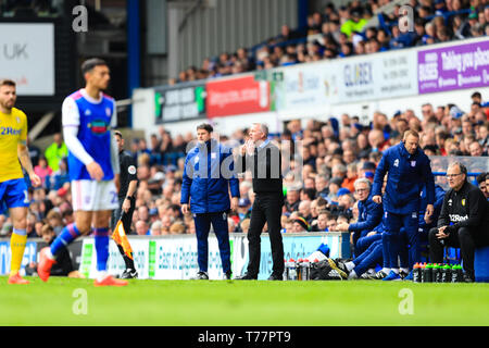 Ipswich, Großbritannien. 05 Mai, 2019. 5. Mai 2019, Portman Road, Ipswich, England; Sky Bet Meisterschaft Ipswich Town vs Leeds United; Paul Lambert Manager von Ipswich shouts Anweisungen zu seinem Team Credit: Georgie Kerr/News Bilder, Englische Fußball-Liga Bilder unterliegen dem DataCo Lizenz Credit: Aktuelles Bilder/Alamy leben Nachrichten Stockfoto