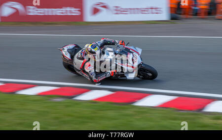 Oulton Park, Little Budworth, UK. 5 Mai, 2019. Bennetts British Superbike Championship, Runde 2, Tag 2; Schwenk von Tommy Bridewell (GBR) Oxford Racing Ducati im Qualifying Quelle: Aktion plus Sport/Alamy leben Nachrichten Stockfoto