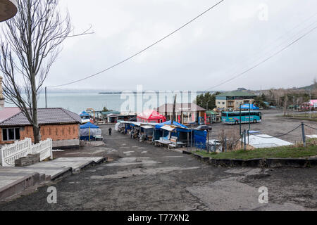 Sevanavank Kloster mit Blick auf den Lake Sevan, Armenien Stockfoto