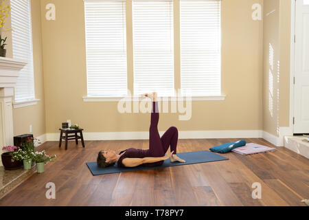 Yoga pose Eka Pada Urdhva Prasrta Padottanasana Stockfoto