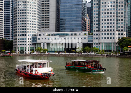 Bootsfahrten auf dem Boat Quay, Singapur, Südostasien Stockfoto