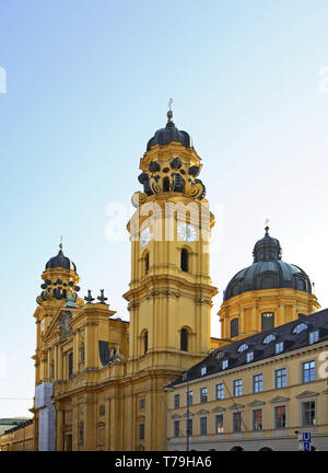 Theatinerkirche - Theatinerkirche St. Kajetan in München. Deutschland Stockfoto
