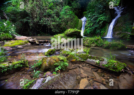 Wasserfall Cachoeira Taquaruvira in Iporanga, Brasilien Stockfoto