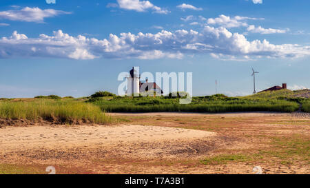 Cape Cod Leuchtturm in den Dünen am Strand Stockfoto