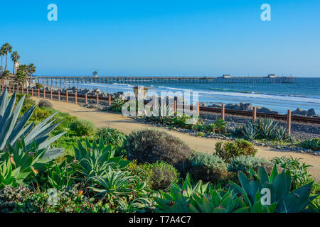 Linda Lane Park usa California Orange County Blau und Grün Stockfoto