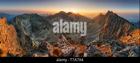 Berg Sonnenuntergang Panorama von Peak-Slowakei Tatra Stockfoto