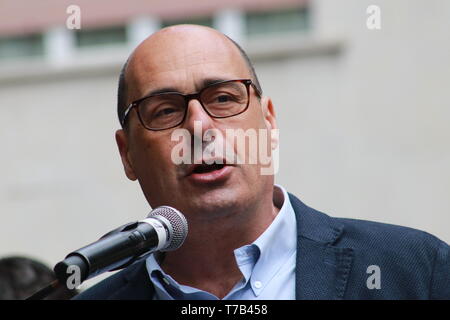 Nicola Zingaretti - MODENA - ITALIEN, 4. Mai 2019: Nicola Zingaretti PD-Sekretär, der öffentlichen Politik Konferenz der Demokratischen Partei Stockfoto