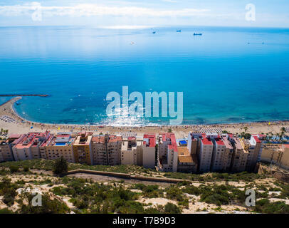 Playa del Postiguet Vista desde el Castillo de Santa Bárbara. Alicante. Comunidad Valenciana. España Stockfoto