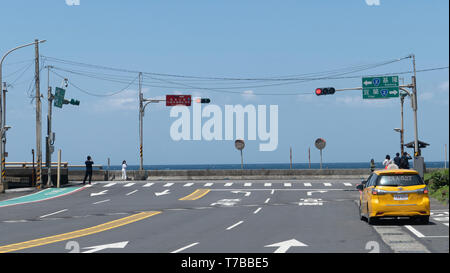 Neue ruifang District, Taipei City - 3 Mai, 2019: Der berühmte Keelung Berg und Shuiyudong, Taiwan, Taipei City Stockfoto