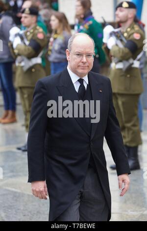 Die Stadt Luxemburg, Luxemburg. 5. Mai 2019. Beerdigung von Großherzog Jean von Luxemburg auf saturdaynoon 4. Mai 2019 die königliche Gäste betreten der Kathedrale, hier Prinz Albert von Monaco. Obligatorische Photo Credit: ÒLUXPRESS/Jean-Claude Ernst" LUXPRESS PressAgency 2, rue De Malines, L-2123 LUXEMBURG Mobil: +352 661 432343.se des Originalfotos und seiner Herkunft Stockfoto