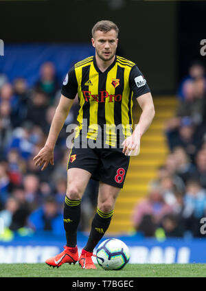 London, Großbritannien. 05 Mai, 2019. Tom Cleverley von Watford während der Premier League Spiel zwischen Chelsea und Watford an der Stamford Bridge, London, England, das am 5. Mai 2019. Foto von Andy Rowland. Nur die redaktionelle Nutzung, eine Lizenz für die gewerbliche Nutzung erforderlich. Keine Verwendung in Wetten, Spiele oder einer einzelnen Verein/Liga/player Publikationen. Õ Credit: PRiME Media Images/Alamy leben Nachrichten Stockfoto