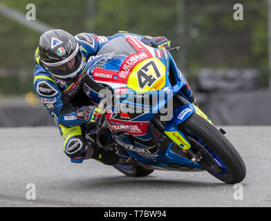 Oulton Park, Little Budworth, UK. 6. Mai, 2019. Bennetts British Superbike Championship, Runde 2, Tag 3; Richard Cooper Buildbase Suzuki in der Pirelli nationalen Superstock 1000 Rennen Credit: Aktion plus Sport/Alamy leben Nachrichten Stockfoto