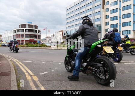 Hastings, East Sussex, UK. 06 Mai, 2019. Die Bank Holiday Montag 1066 Fahrrad kann Tag laufen ist in vollem Gange mit geschätzten 40.000 Biker aus allen Teilen des Landes teil in diesen Jahren Fall zu nehmen. Credit: Paul Lawrenson 2019, Foto: Paul Lawrenson/Alamy leben Nachrichten Stockfoto