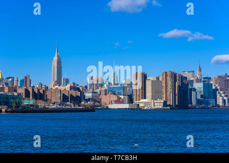 Skyline von New York - Ansicht von der East Side River zu Manhattan - USA Stockfoto
